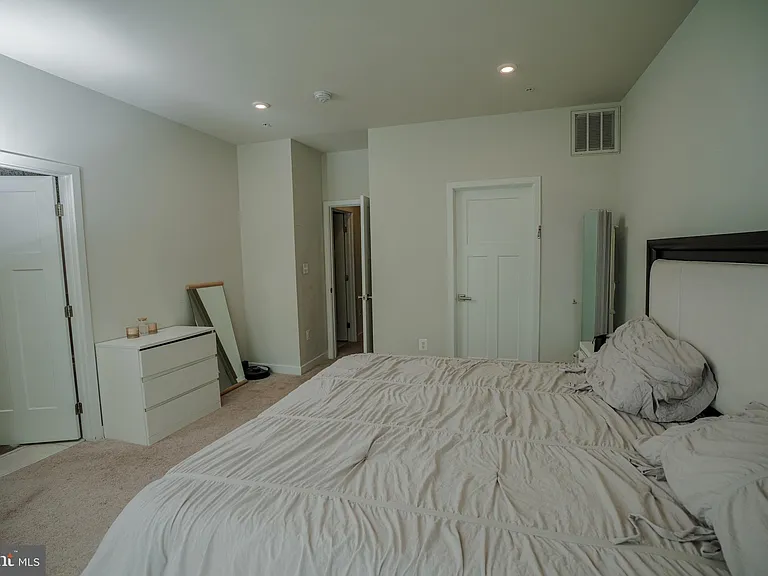 8210 Goldstone Ct — Photo 12