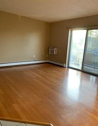 2nd image of 20 Skyline Dr APT 10