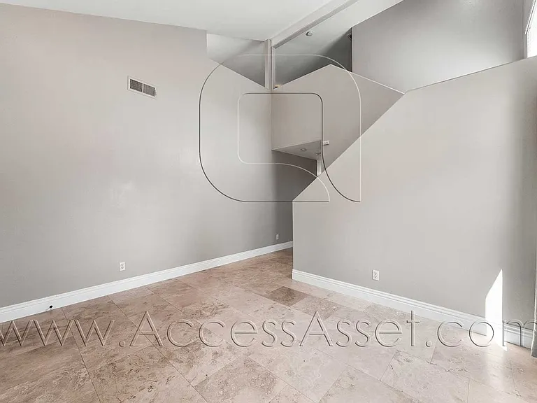 29444 Rock Point Dr — Photo 10
