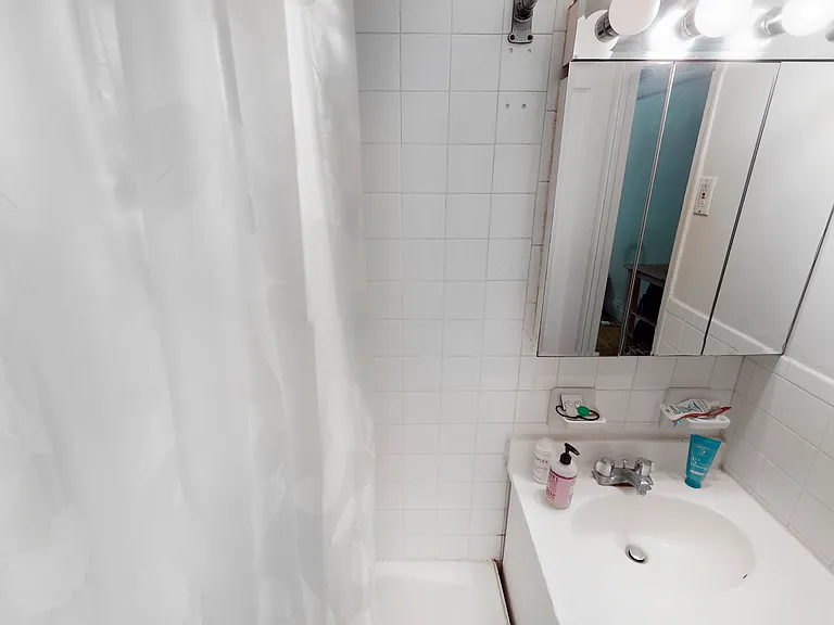50 W 72nd St #303 — Photo 9