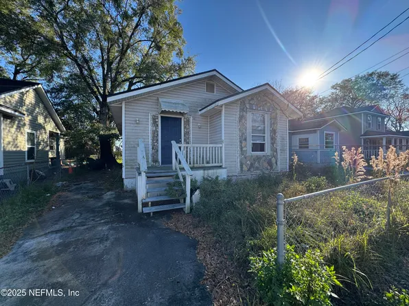 1556 LOGAN Street, Jacksonville, FL 32209