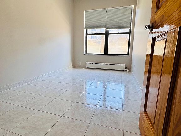 5th image of 20-55 29th St #1S