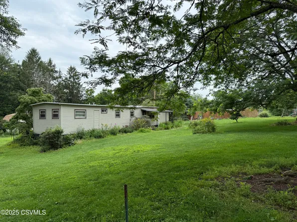25 Wolfe Rd, Nescopeck, PA 18635