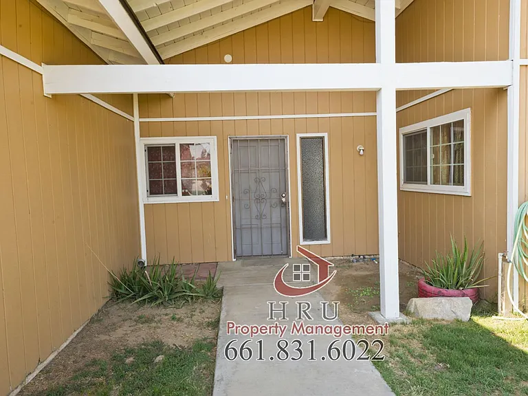 4612 Posada Ave — Photo 2