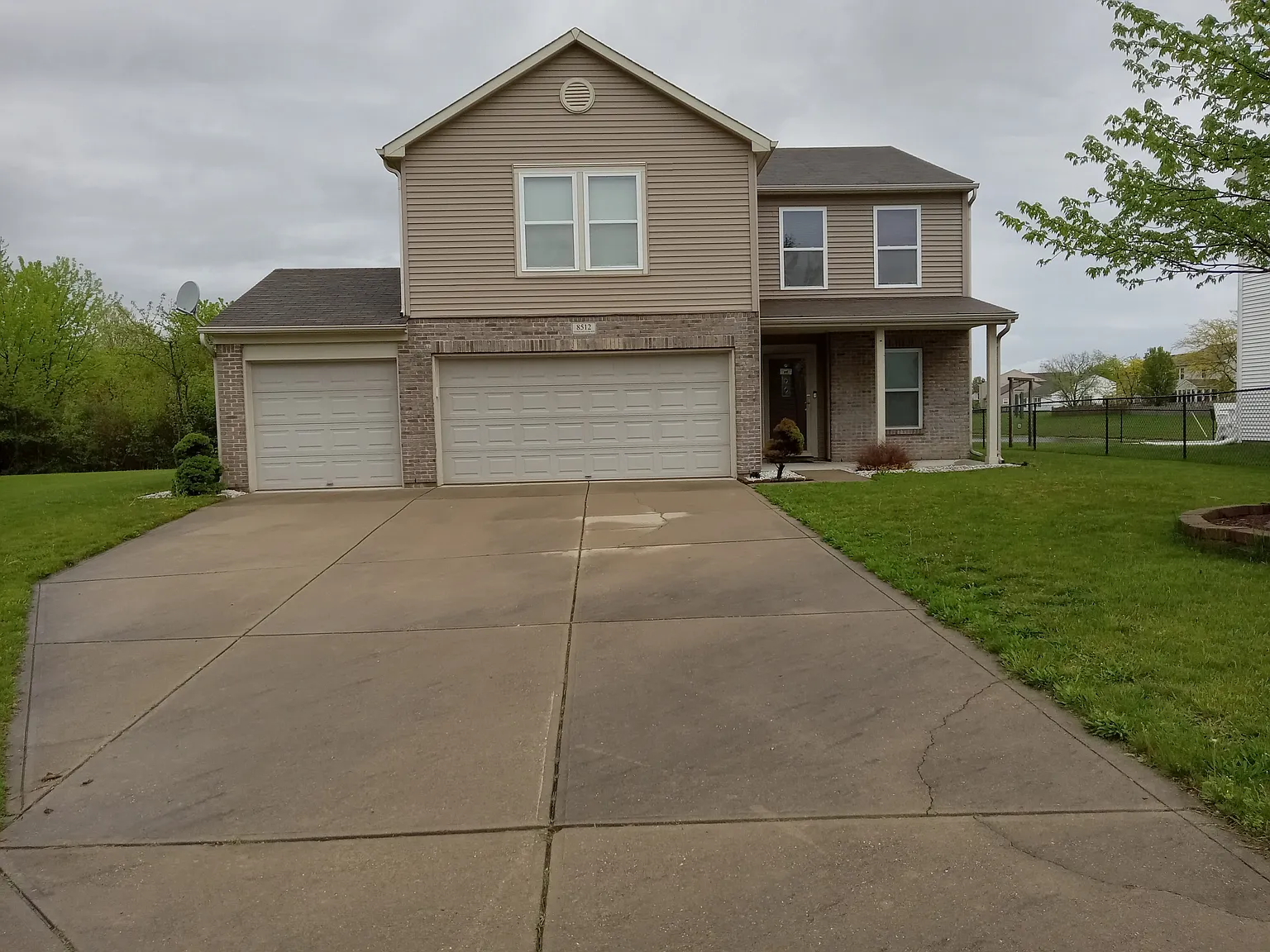 8512 Adams Mills Pl photo 1