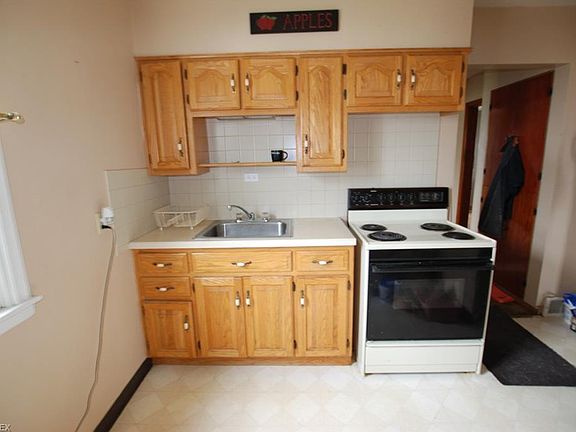 5th image of 841 Cornell Ave