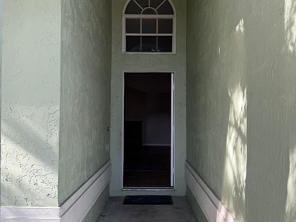 Entry way