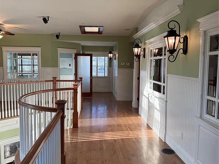 428 N Curry St — Photo 29