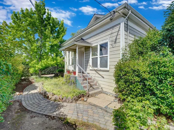 2515 Walnut Dr, San Leandro, CA 94577