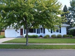 1587 Sussex Rd, Troy, OH 45373