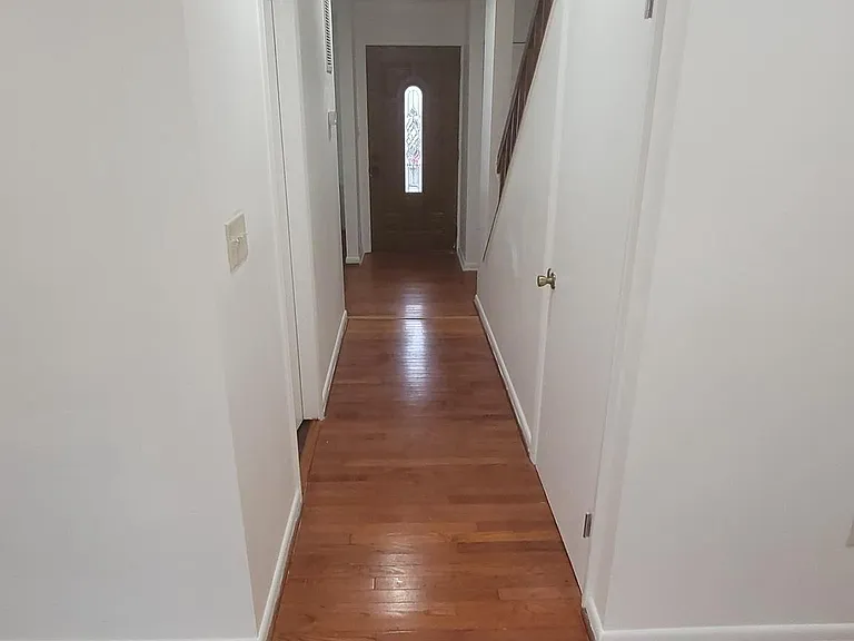 9921 Valley Park Dr #B-4 — Photo 8