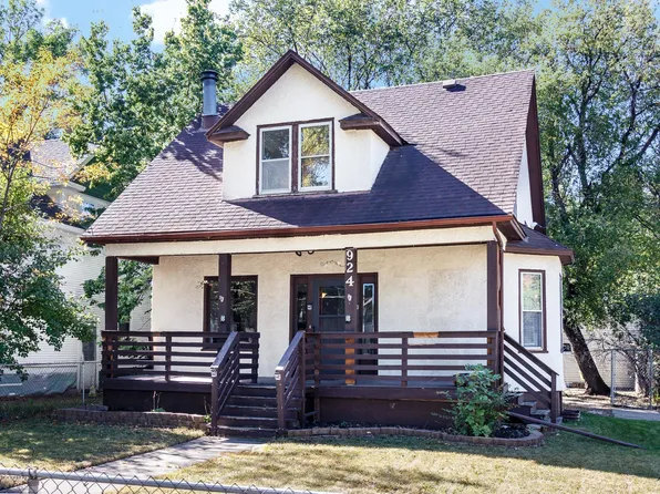 924 University Dr N, Fargo, ND 58102