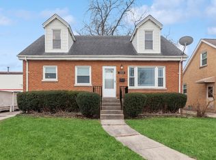 353 E Quincy St, Riverside, IL 60546