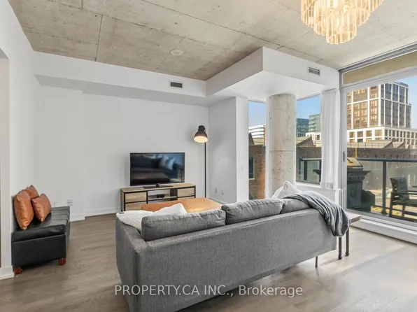 560 King St W #623, Toronto, ON M5V 0L5