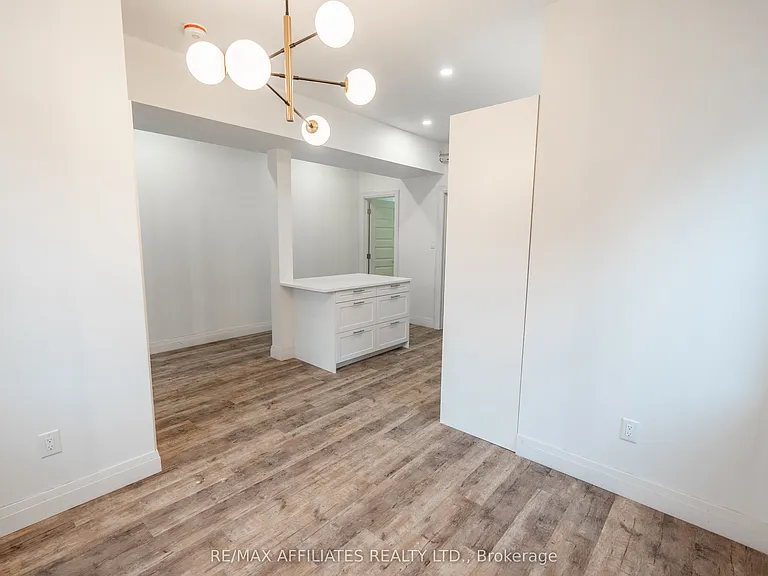 26 1st St W #102 — Photo 4