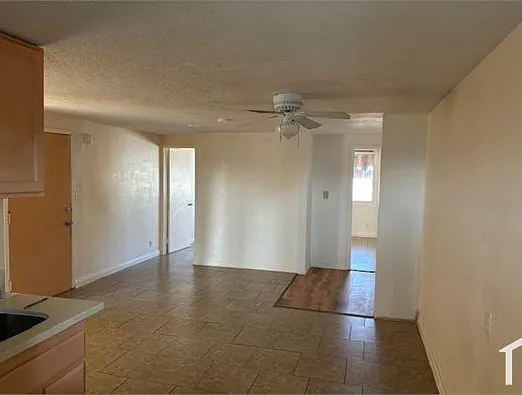 2 bed, 850 sqft, $2,695 — Photo 3
