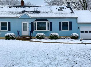 606 S Fair St, Champaign, IL 61821