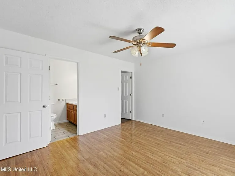 7625 Lilly Dr — Photo 5