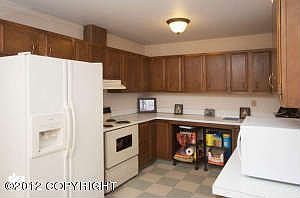 3rd image of 6735 Blackberry St