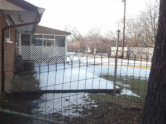 3rd image of 1617 Lanbury Dr