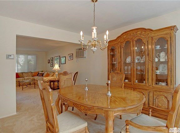 5th image of 3134 Denton Dr