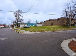 400 N Oak St, Rolla, MO 65401