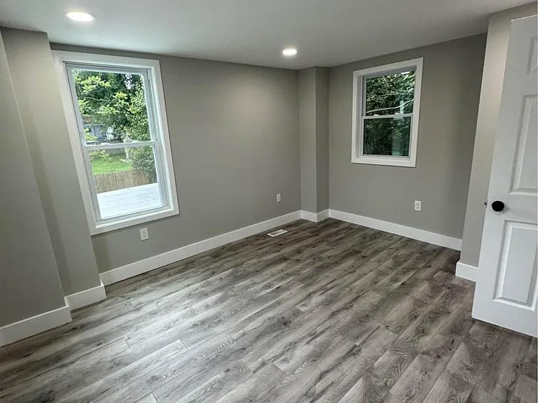 29 Capitol Heights Blvd — Photo 14