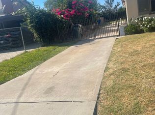 1633 Hillcrest Ave, Riverside, CA 92501