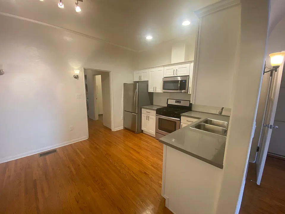 Dining area adjacent to kitchen