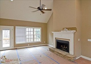 4th image of 31 Arbor Glen Ct