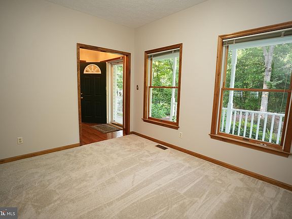 4th image of 20955 Aster Dr