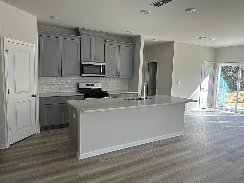 1st image of 1555 Villageside Ct