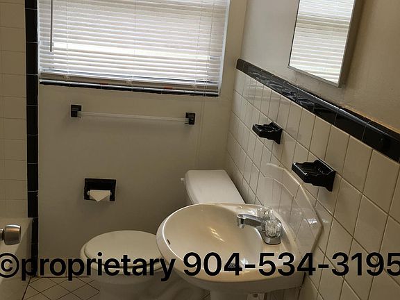 5th image of 4220 Woodmere St