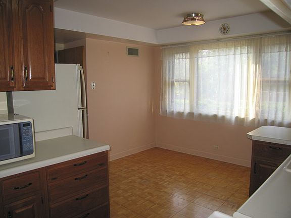 5th image of 4930 Birchwood Ave