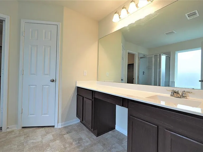 3314 Madison Elm St — Photo 13
