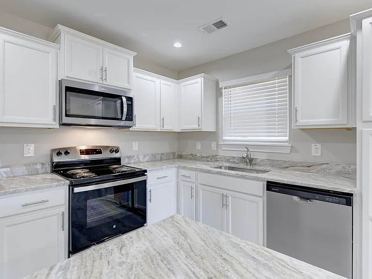 913 N Lemacks St — Photo 22