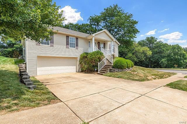 1st image of 1092 Johanna Dr