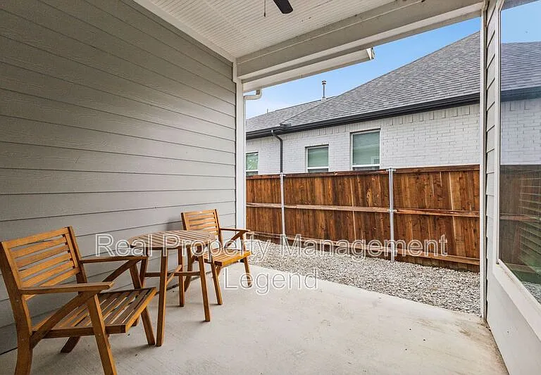 6644 Windfall Dr — Photo 28