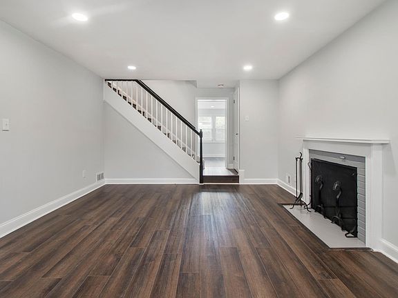 5th image of 7903 Kentbury Dr
