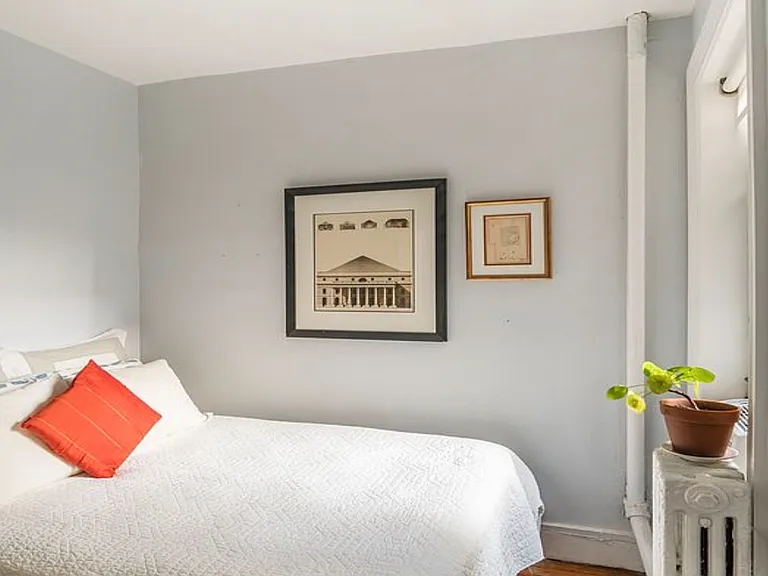236 E 78th St #5D — Photo 9
