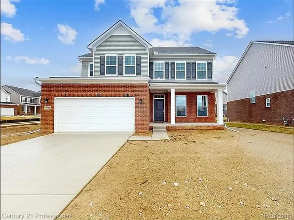 59505 Lennox Dr, Washington, MI 48094