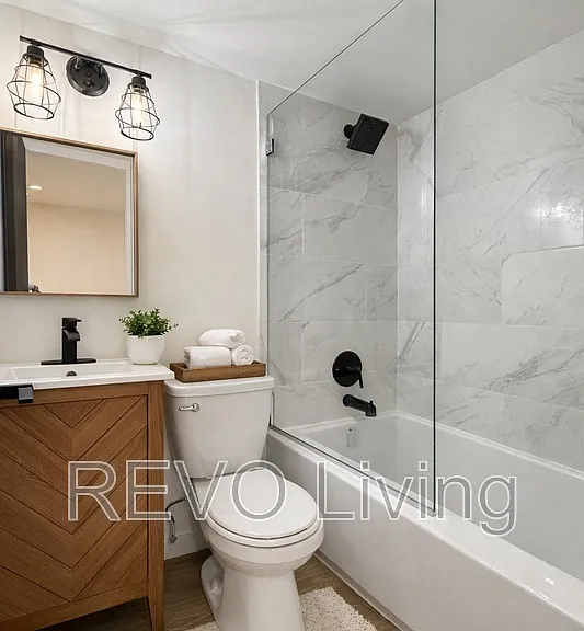 60 Triller Ave #5 — Photo 4