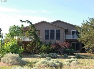 11 Riverside Ave, Umatilla, OR 97882