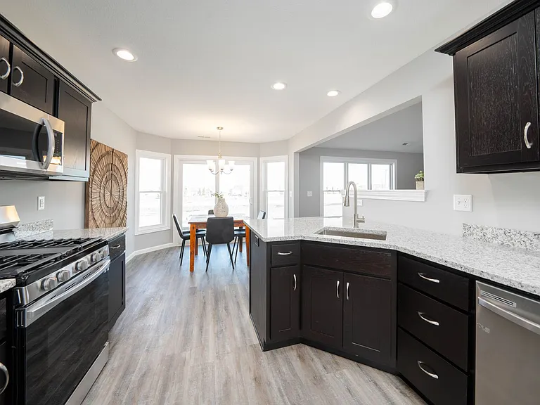 Somerset Townhomes and Villas — Photo 17