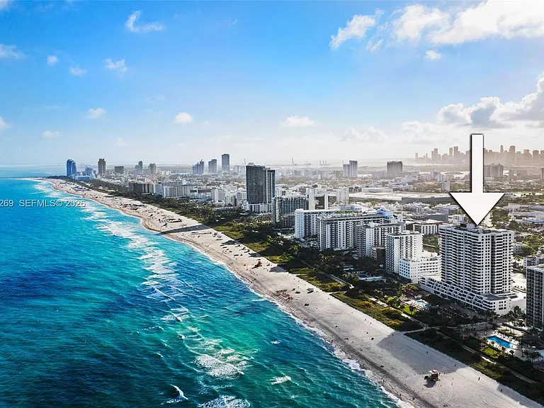 2555 Collins Ave #1002 — Photo 45