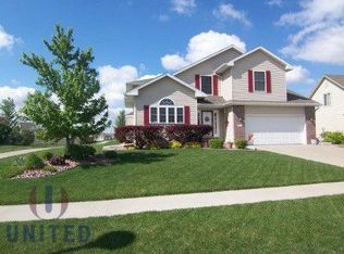 711 Coniston Cir, Sergeant Bluff, IA 51054