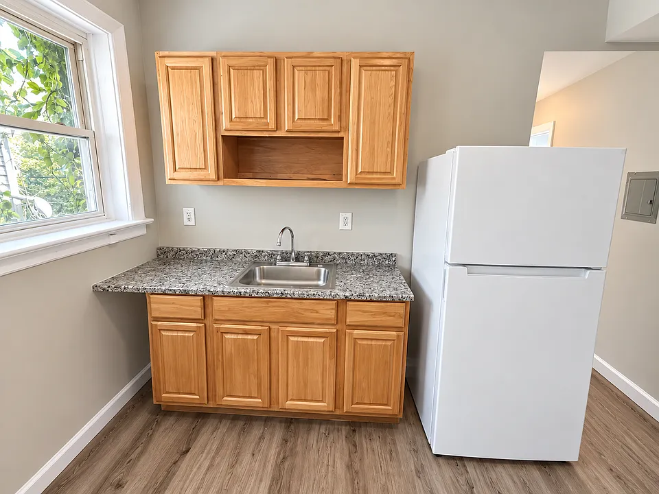 41 Ridgewood Ave #3-2F
