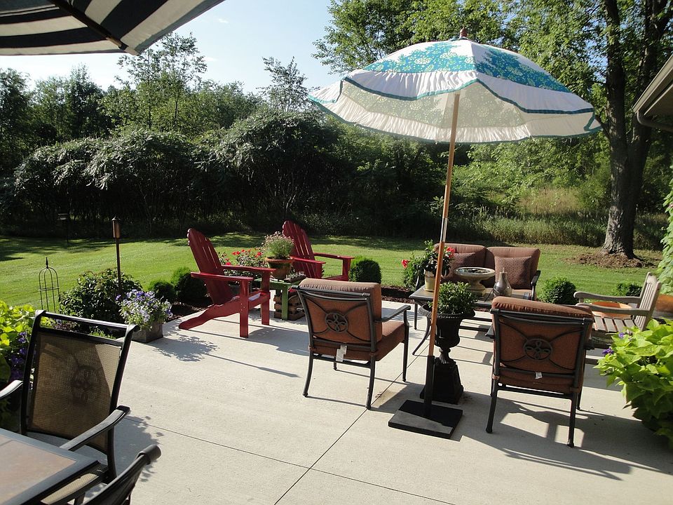 Life was never so relaxing as it is on the private back deck