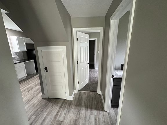 5th image of 2719 Mersington Ave