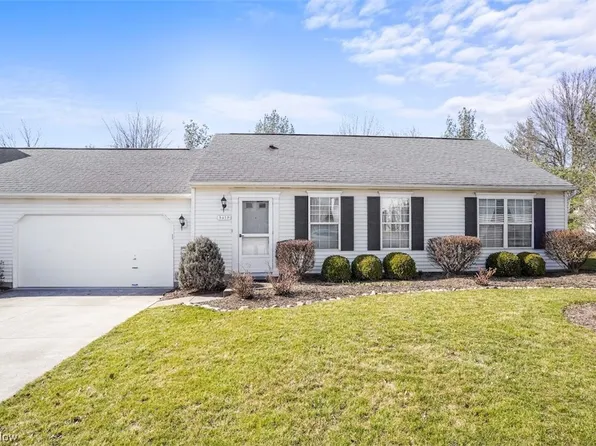 3418 E Prescott Cir, Cuyahoga Falls, OH 44223